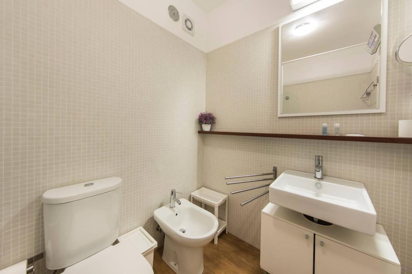 Comfortable Apartment In Campo Pequeno Lisboa Eksteriør bilde